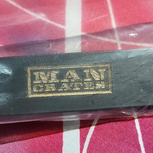 Man Crate FREE w/ bundle mini crowbar - Picture 4 of 8